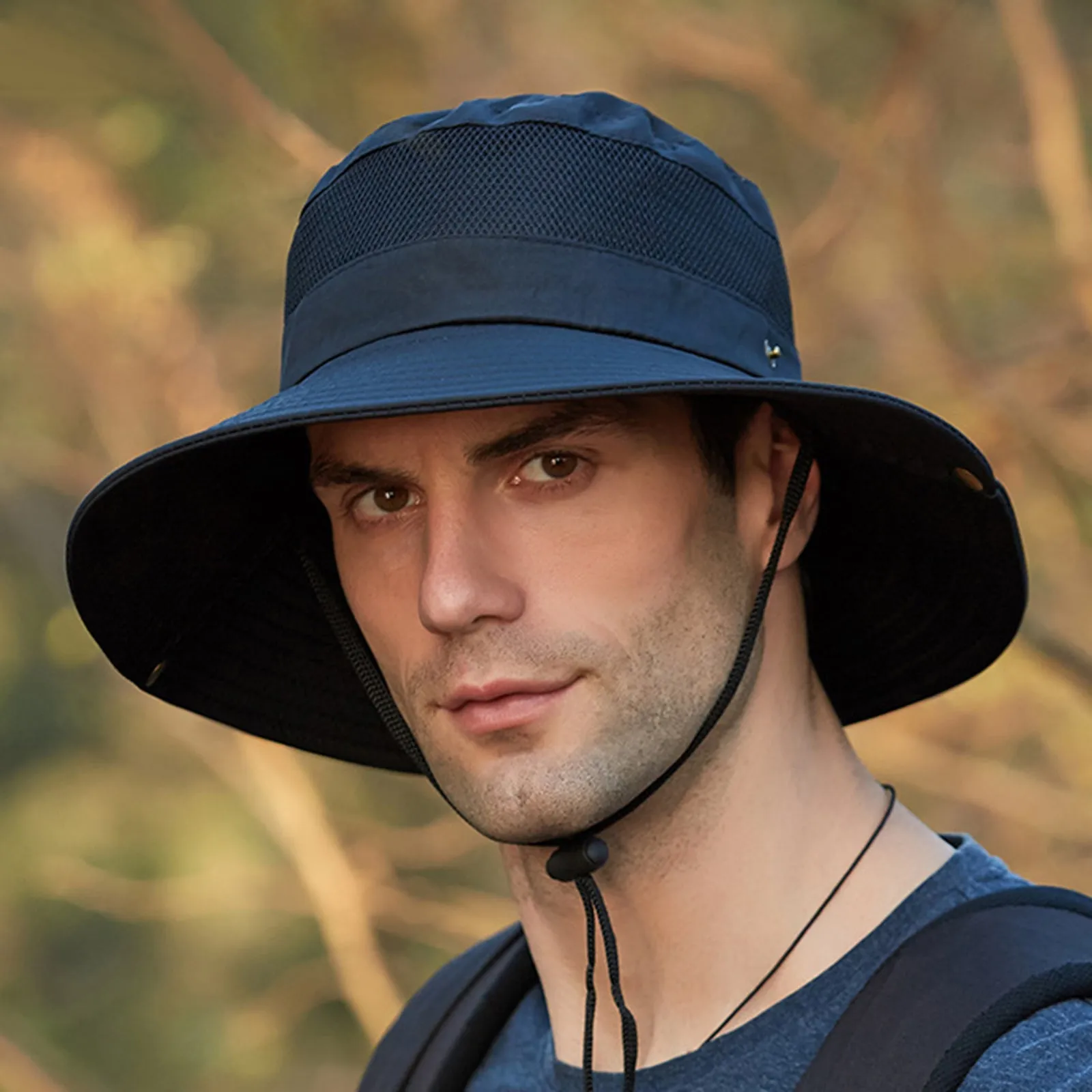 BREATHABLE MESH SUNSCREEN BUCKET HAT