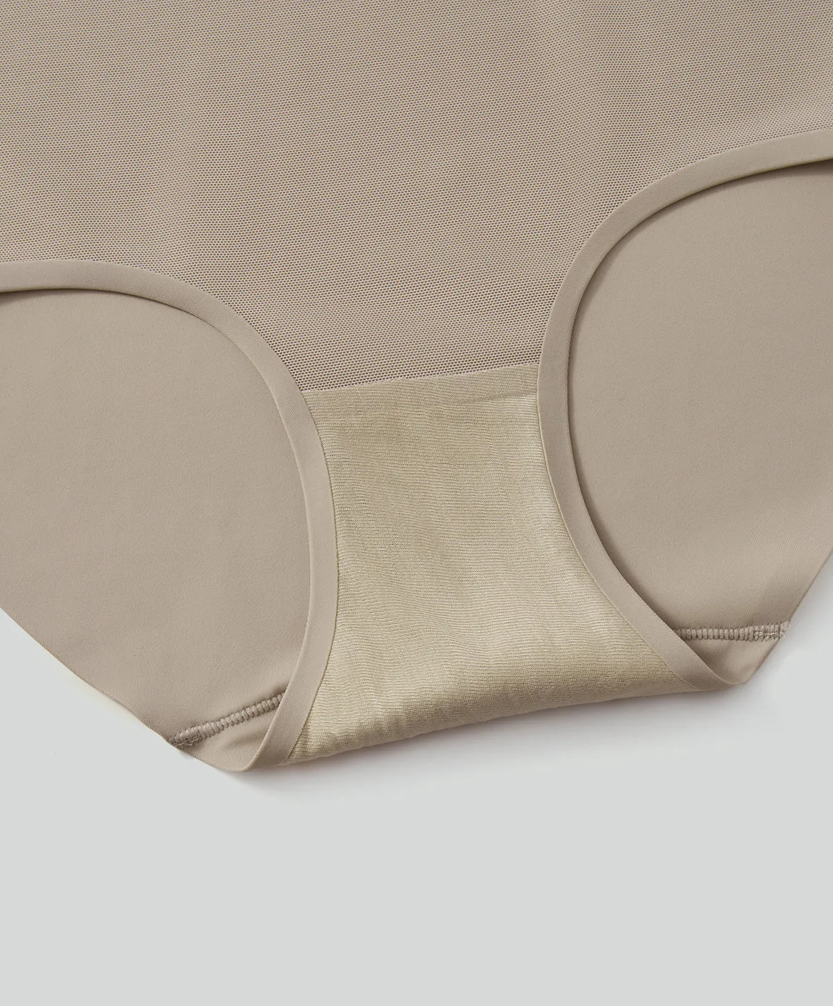 Daily Shaper No.6 Cooltouch Laminated Shaping Briefs