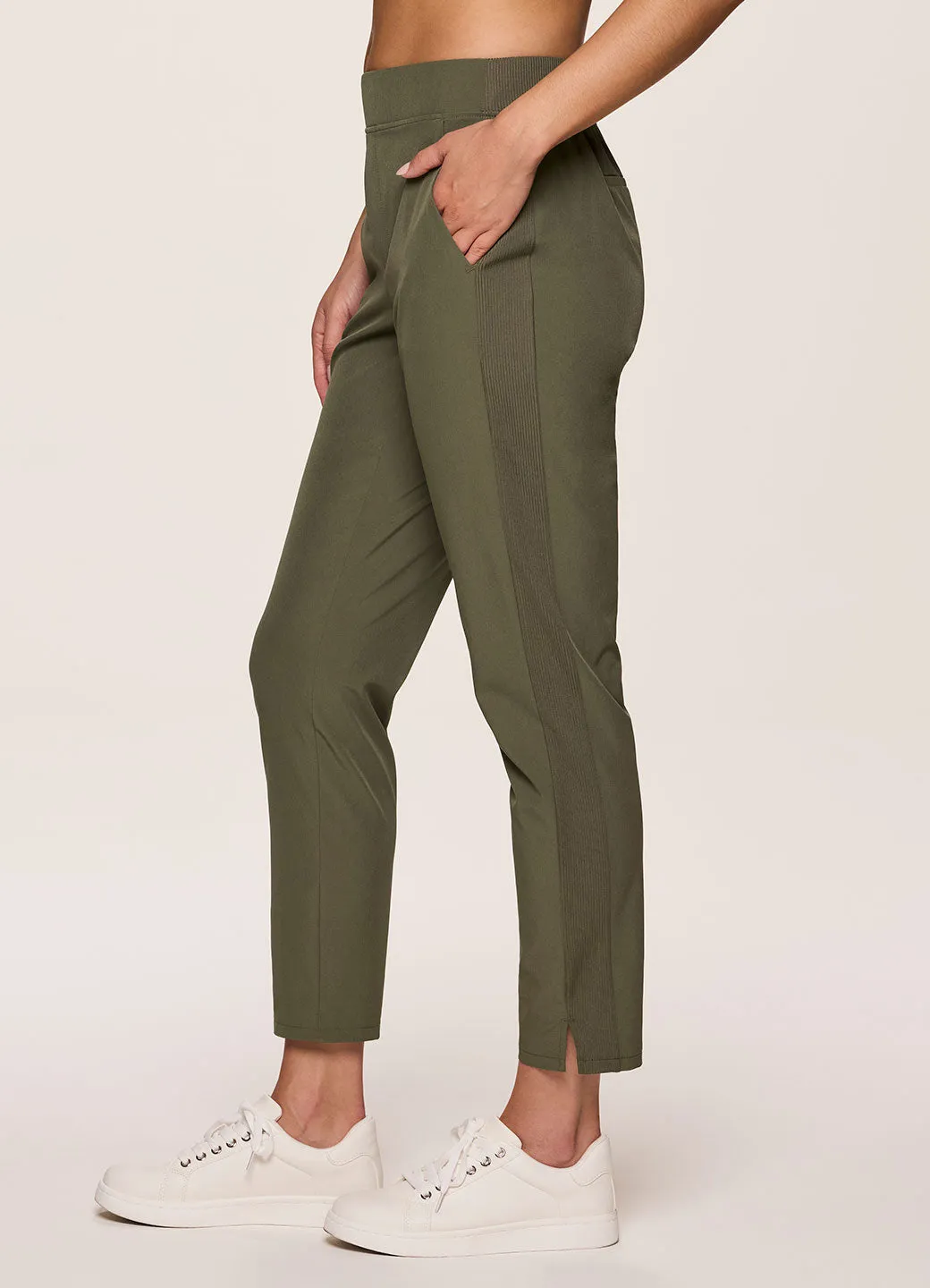 Everyday Ribbed Ankle Pant